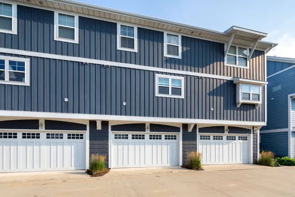 $469,000 | 11 River Row, Ottawa, IL 61350