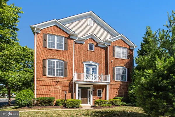 $524,900 | 14815 Potomac Branch Drive, Woodbridge, VA 22191