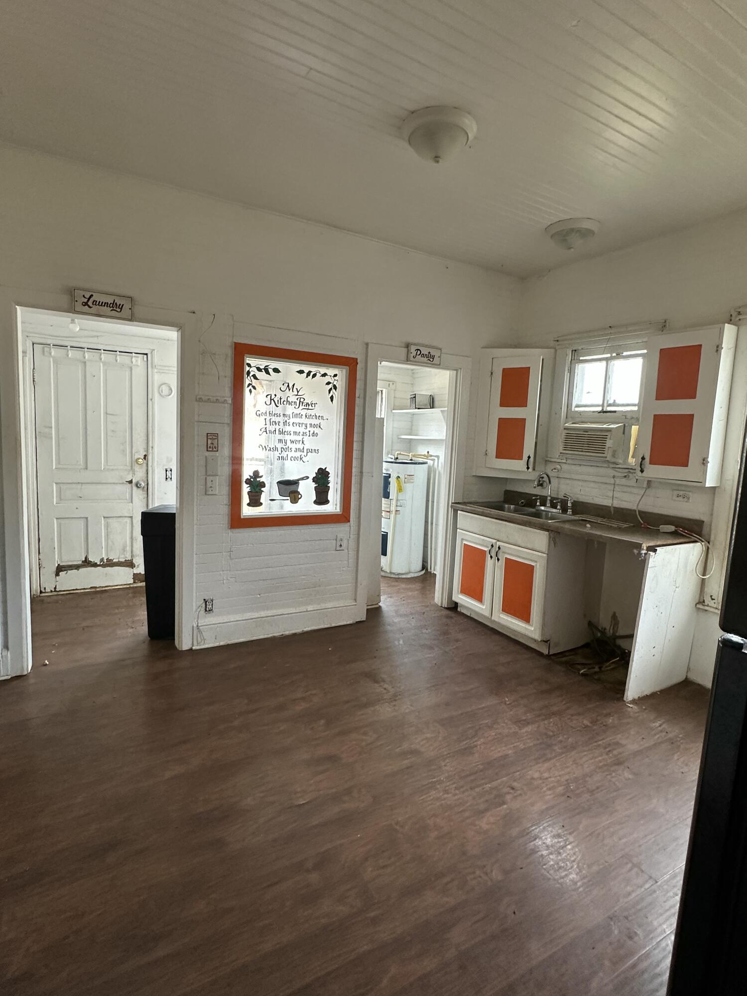 6729 Old Dunlap Road Whitwell, TN 37397 - Photo 3 of 33 IMG_7922