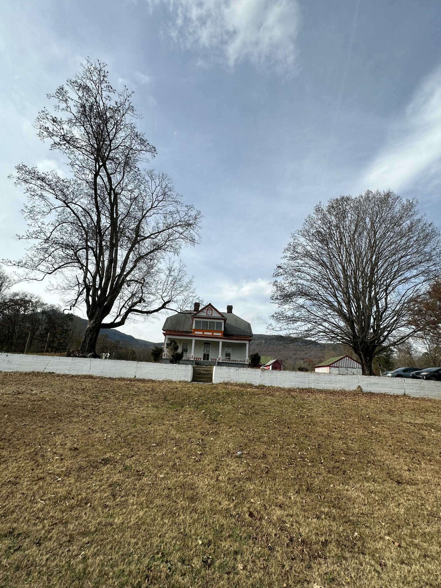 6729 Old Dunlap Road Whitwell, TN 37397 - Photo 7 of 33 IMG_7929