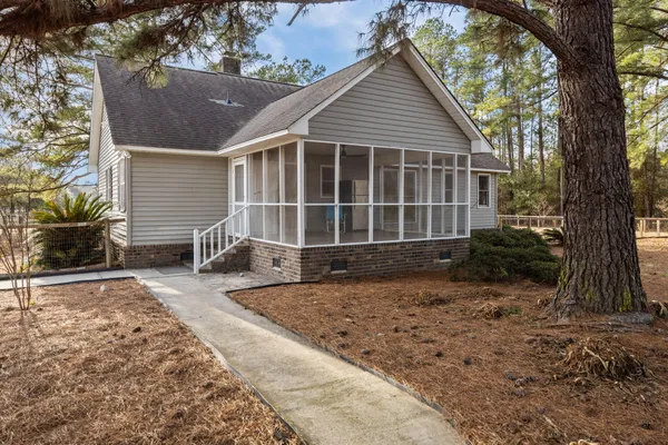 $545,000 | 477 Grooms Road, Cross, SC 29436
