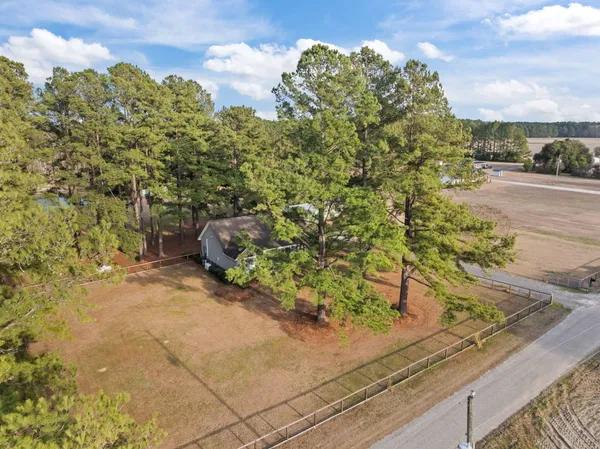 $545,000 | 477 Grooms Road, Cross, SC 29436