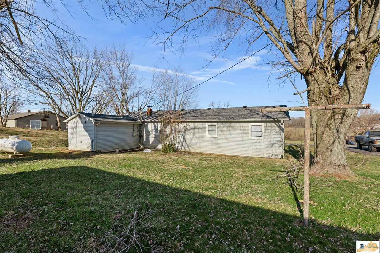2410 Roseville Road Glasgow, KY 42141 - Photo 5 of 23 Gallery Image 5