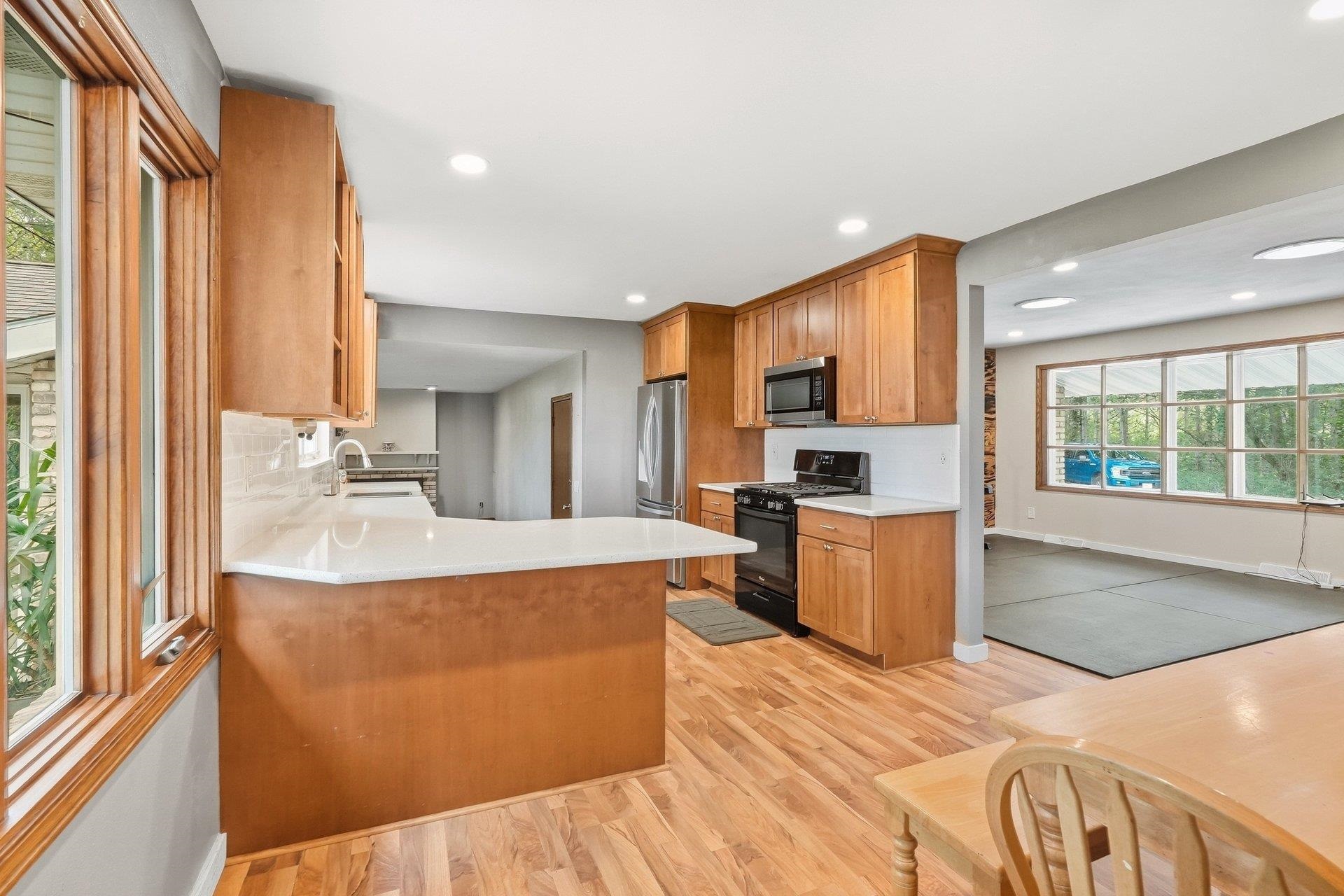 8099 Clover Valley Road Whitewater, WI 53190 - Photo 7 of 34 Gallery Image 7