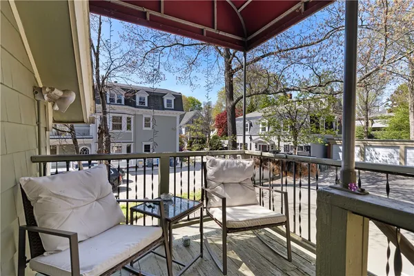 $2,200 | 122 Governor Street, Unit 2, Providence, RI 02906