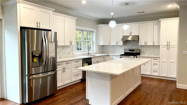 $1,599,000 | 1 Kewanee Road, New Rochelle, NY 10804