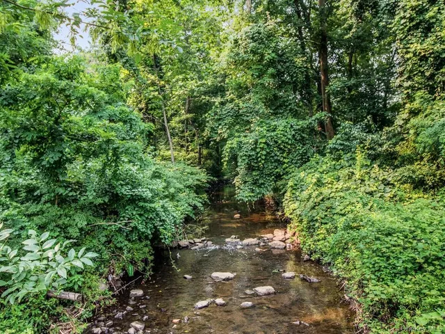 $1,599,000 | 1 Kewanee Road, New Rochelle, NY 10804