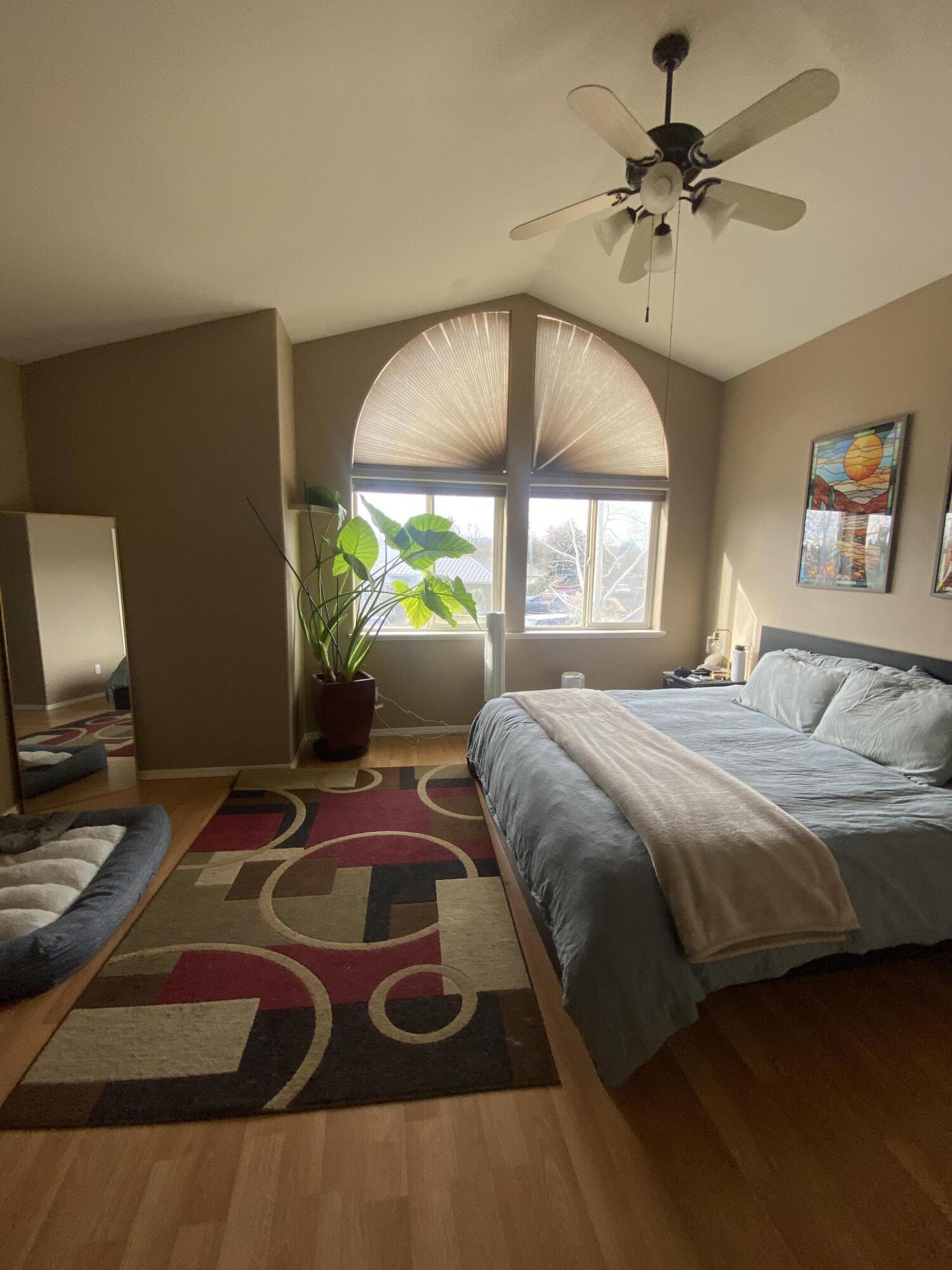 1310 Northeast Tucson Way Bend, OR 97701 - Photo 10 of 18 1312 Primary Upstairs