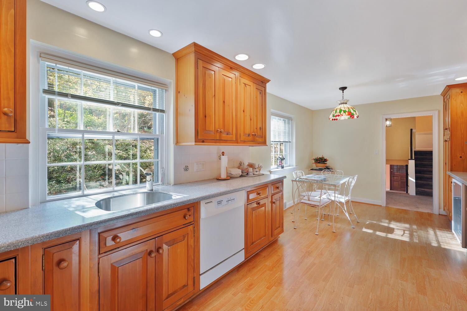 51 Paper Mill Road Newtown Square, PA 19073 - Photo 9 of 37