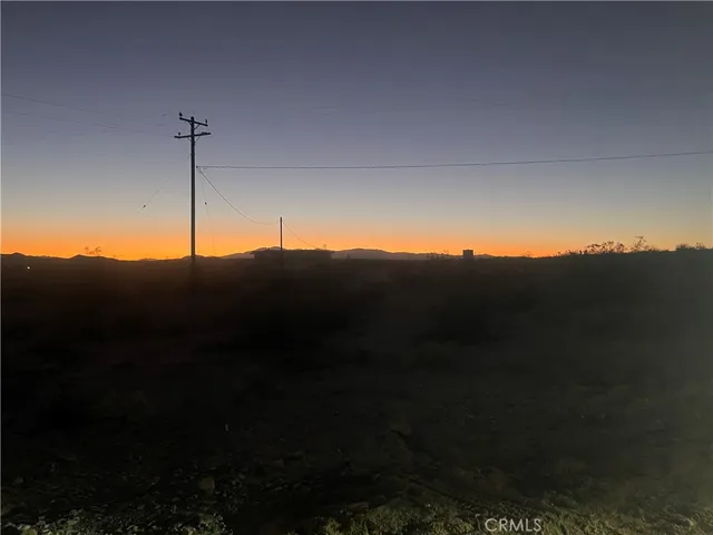 a view of outside area