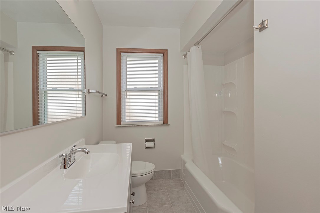 4622 Mayfield Road South Euclid, OH 44121 - Photo 17 of 35