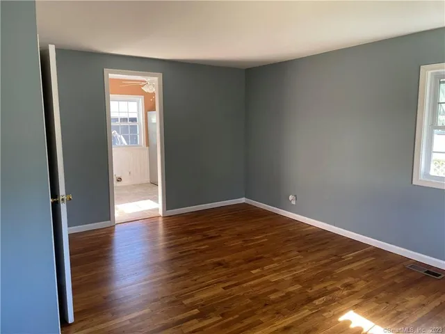 $2,000 | 213 Larkin Court, Stratford, CT 06615