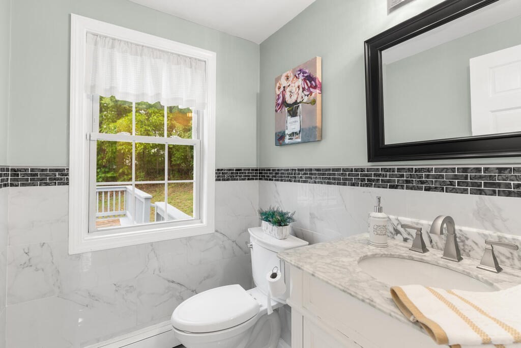 34 Sarah Drive Worcester, MA 01607 - Photo 16 of 36 Gallery Image 16