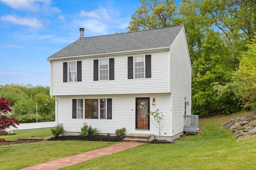 34 Sarah Drive Worcester, MA 01607 - Photo 2 of 36 Gallery Image 2