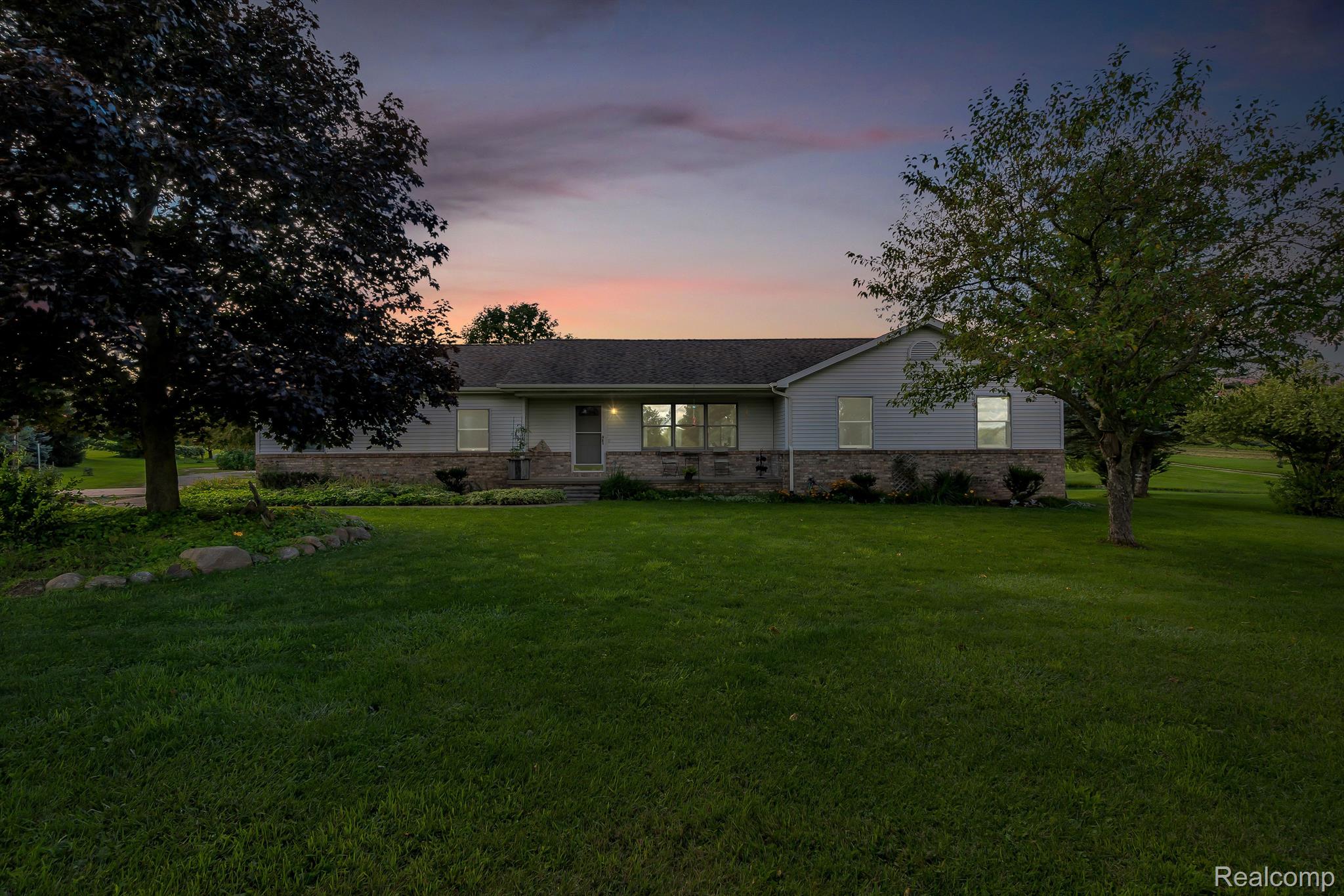 2605 Klam Road Lapeer, MI 48446 - Photo 2 of 54 Gallery Image 2