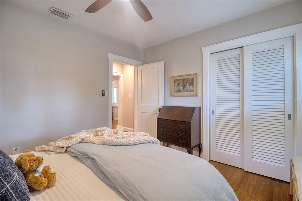 128 Edgewater Terrace Dunedin, FL 34698 - Photo 12 of 59