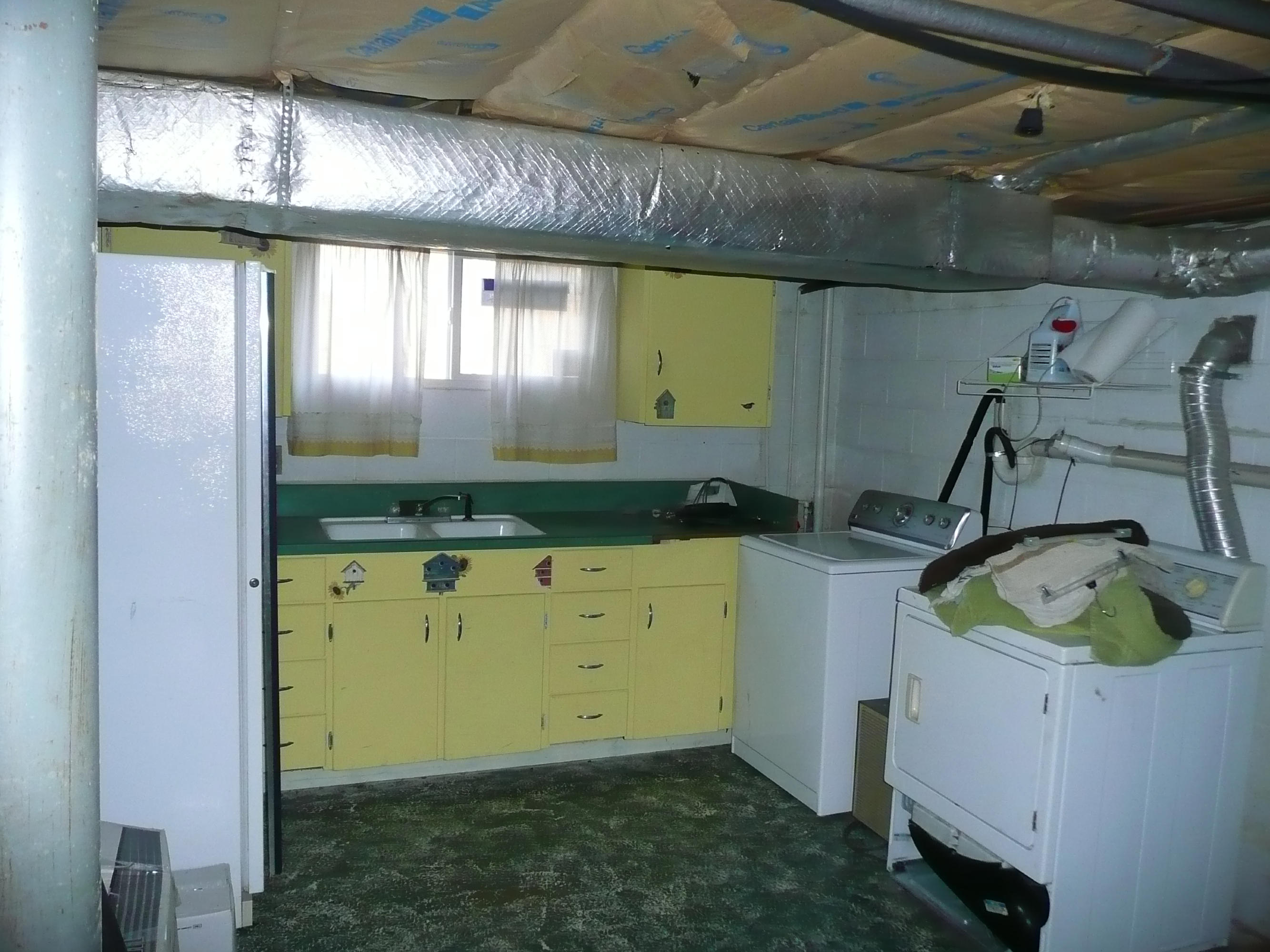 315 Taylor Road Knoxville, TN 37920 - Photo 22 of 27 kitchennett/utility room in basement
