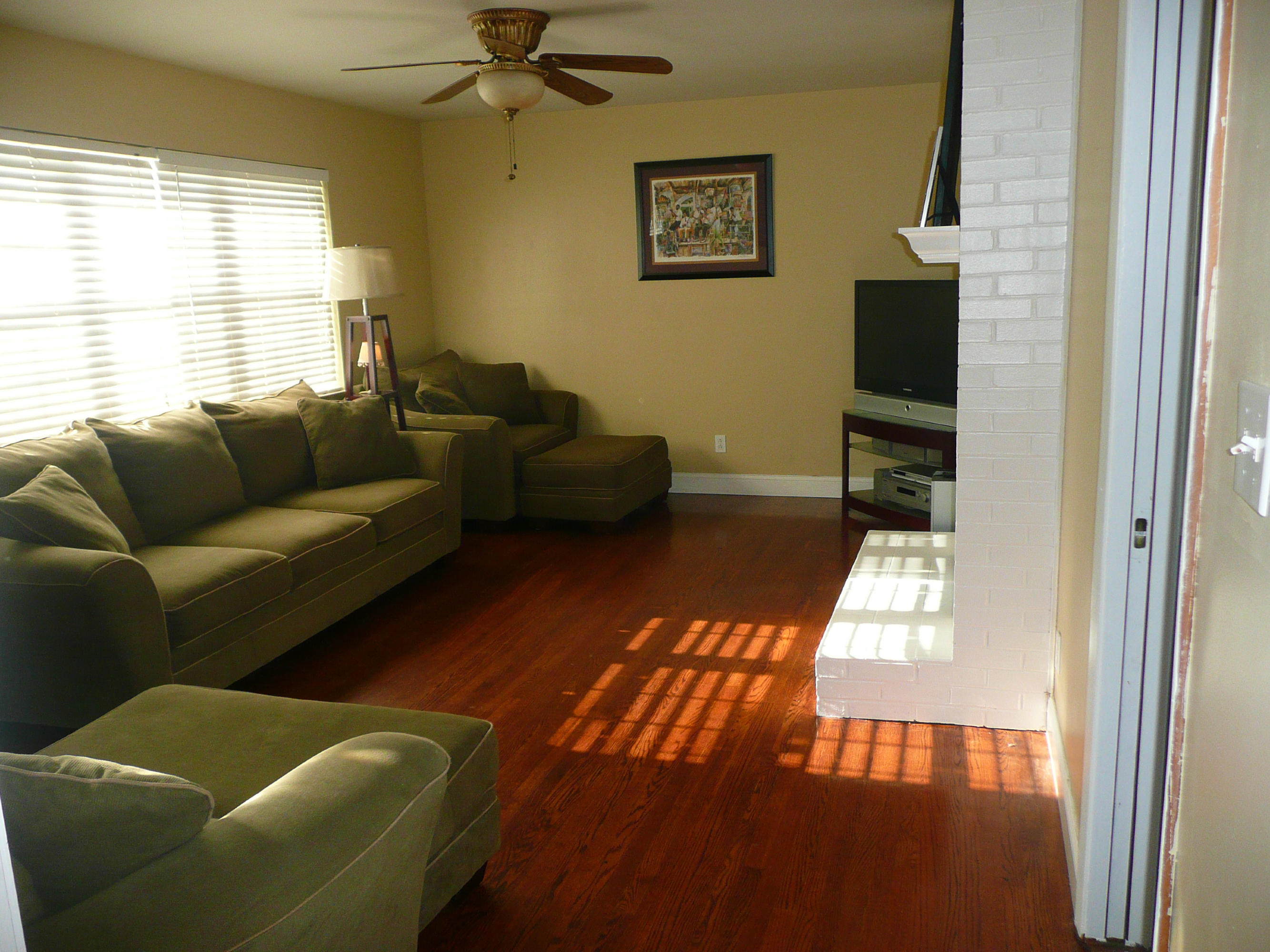 315 Taylor Road Knoxville, TN 37920 - Photo 4 of 27 Living Room