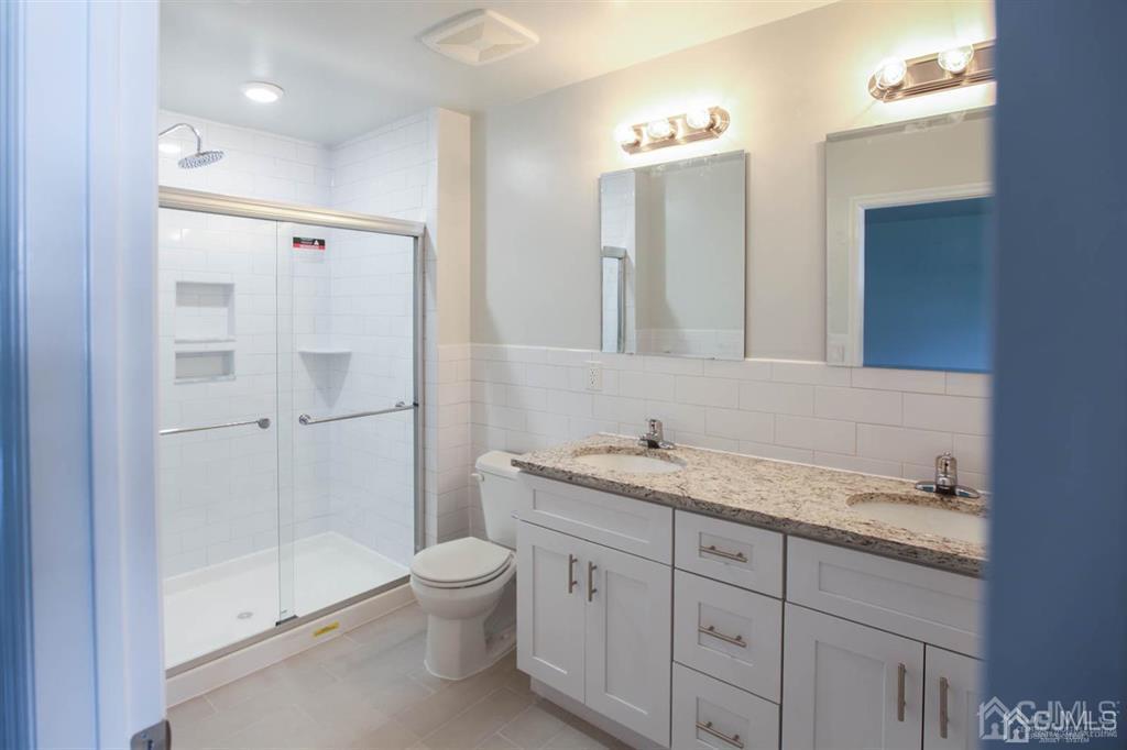 3701 Hana Road Edison, NJ 08817 - Photo 9 of 18