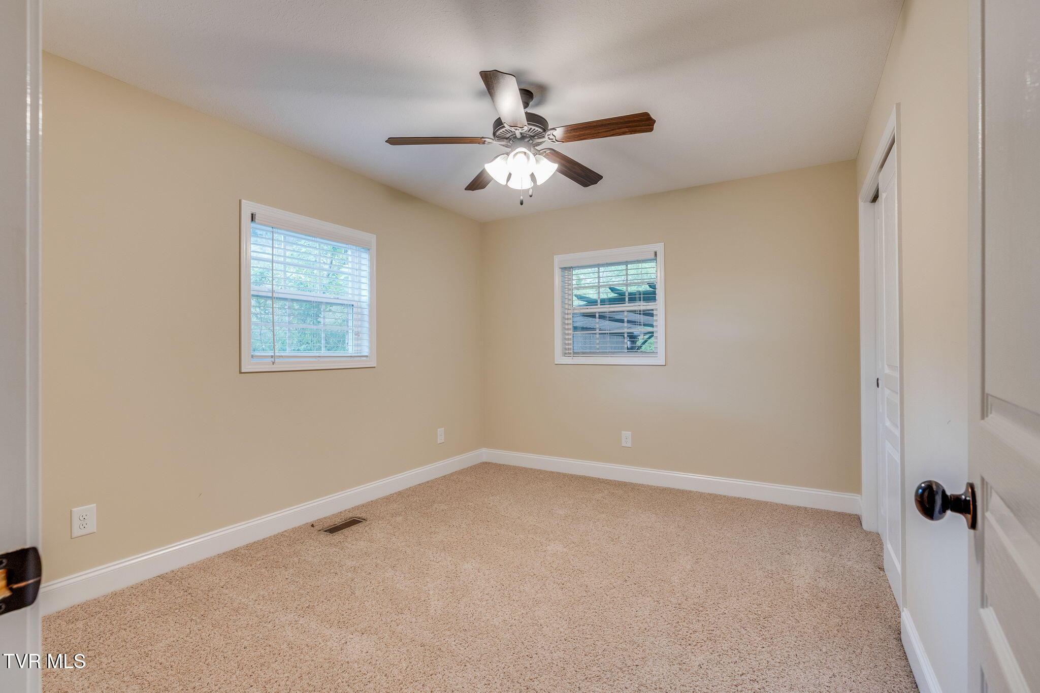 258 Providence Road Telford, TN 37690 - Photo 17 of 41 014