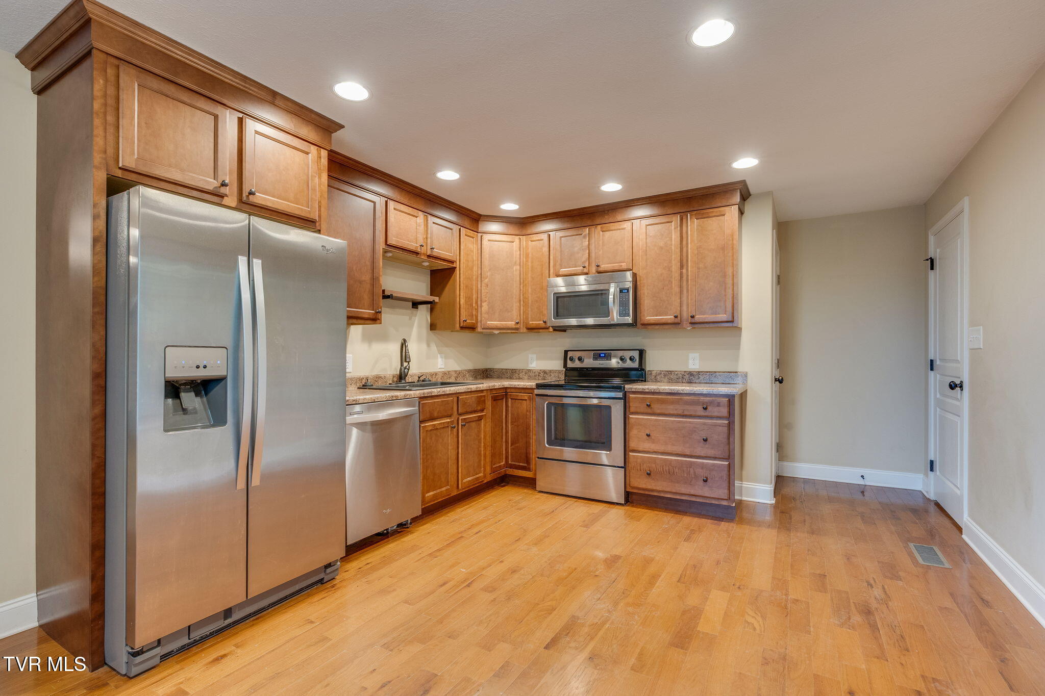 258 Providence Road Telford, TN 37690 - Photo 9 of 41 007
