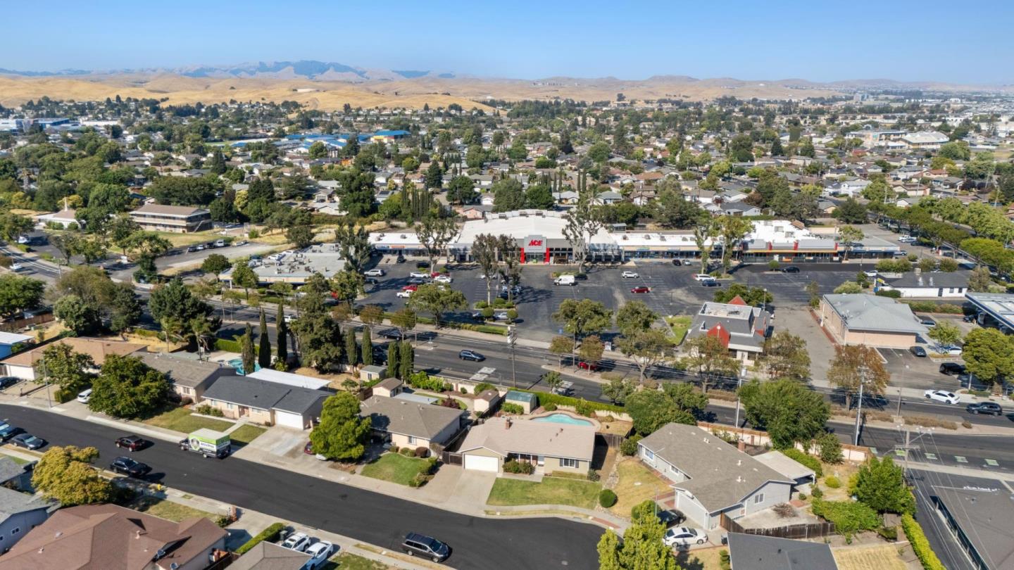 7527 Sutton Lane Dublin, CA 94568 - Photo 43 of 45 an aerial view of a city