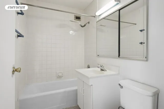 $1,295,000 | 555 Main Street, Unit 1710 | Roosevelt Island