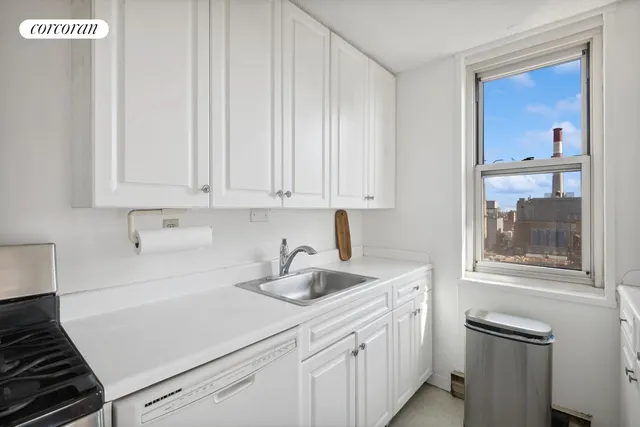 $1,295,000 | 555 Main Street, Unit 1710 | Roosevelt Island