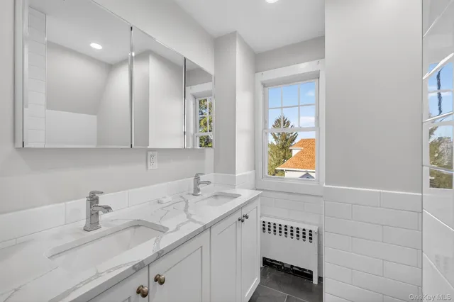 $1,225,000 | 9 Ridgeview Avenue, White Plains, NY 10606