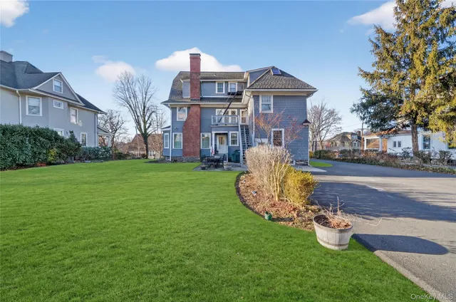 $1,225,000 | 9 Ridgeview Avenue, White Plains, NY 10606