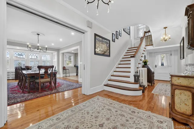 $1,225,000 | 9 Ridgeview Avenue, White Plains, NY 10606