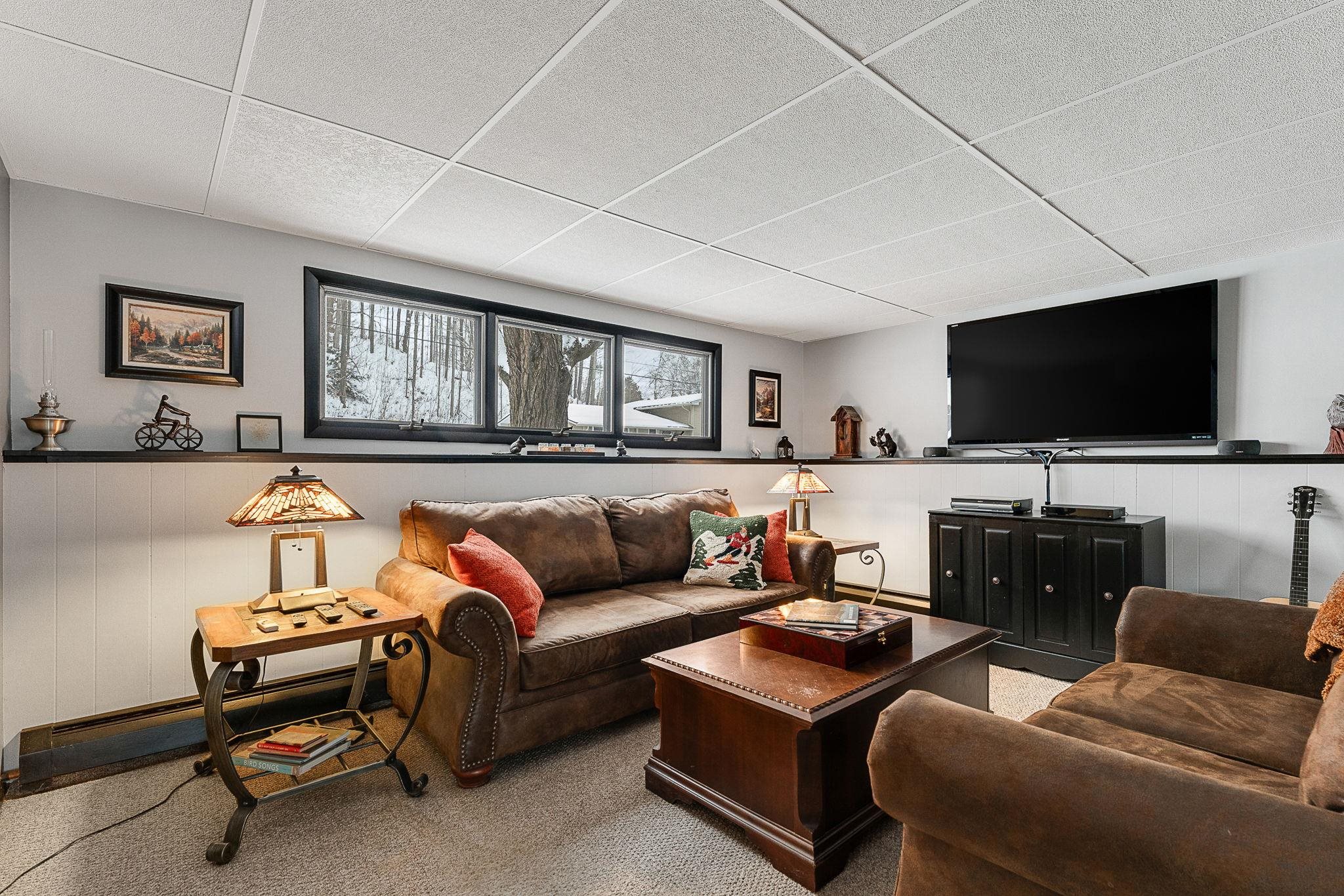 40 Sheridan Street Barre, VT 05641 - Photo 35 of 45