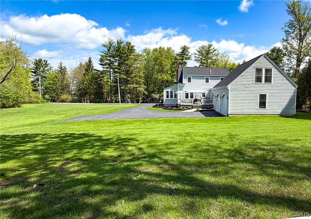 4 Gilbert Road New Hartford, NY 13413 - Photo 5 of 50