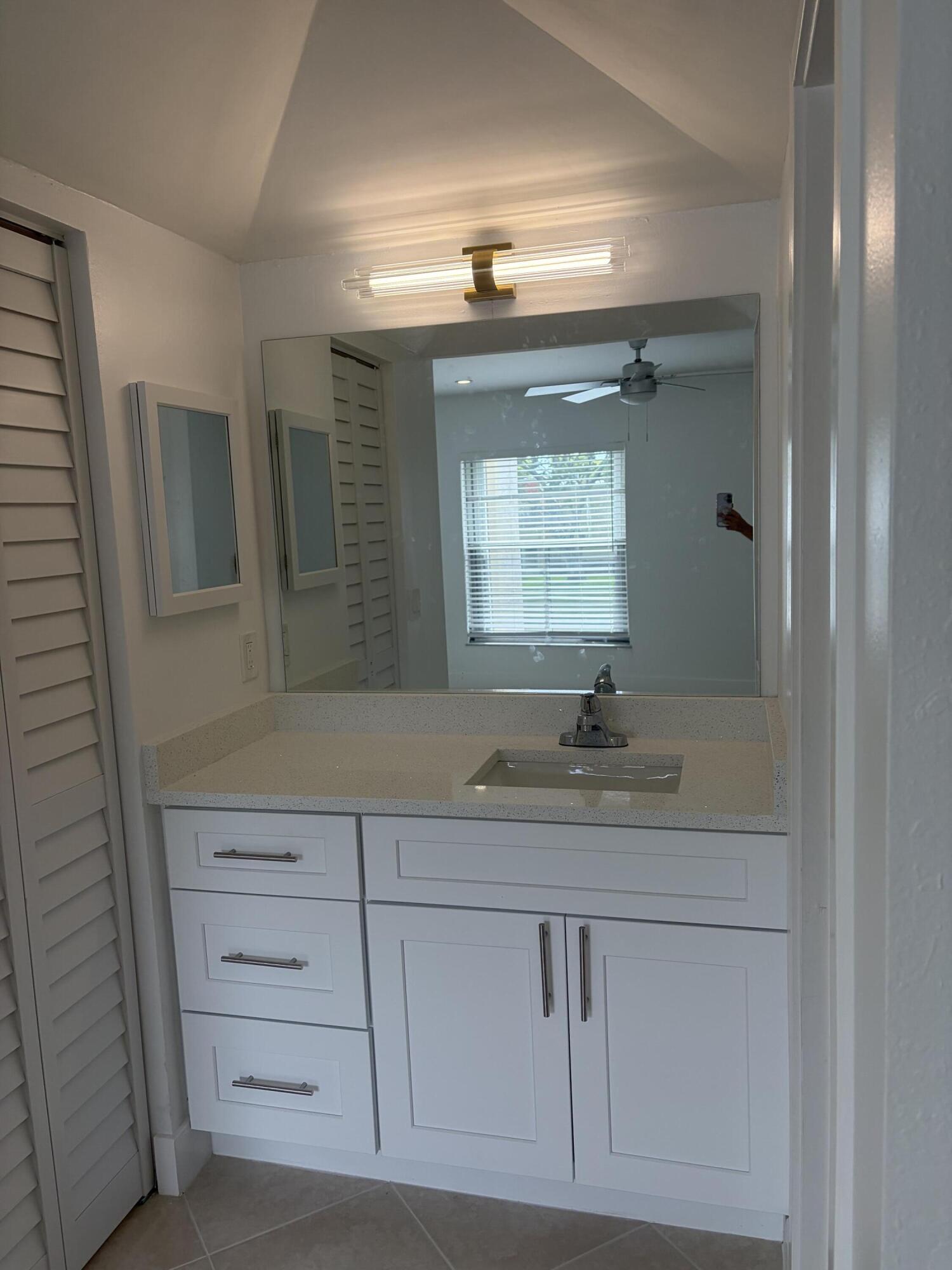 2900 Fiore Way Delray Beach, FL 33445 - Photo 10 of 37 IMG_1258