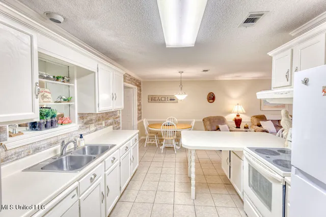 $2,300 | 101 Pittman Drive, Long Beach, MS 39560