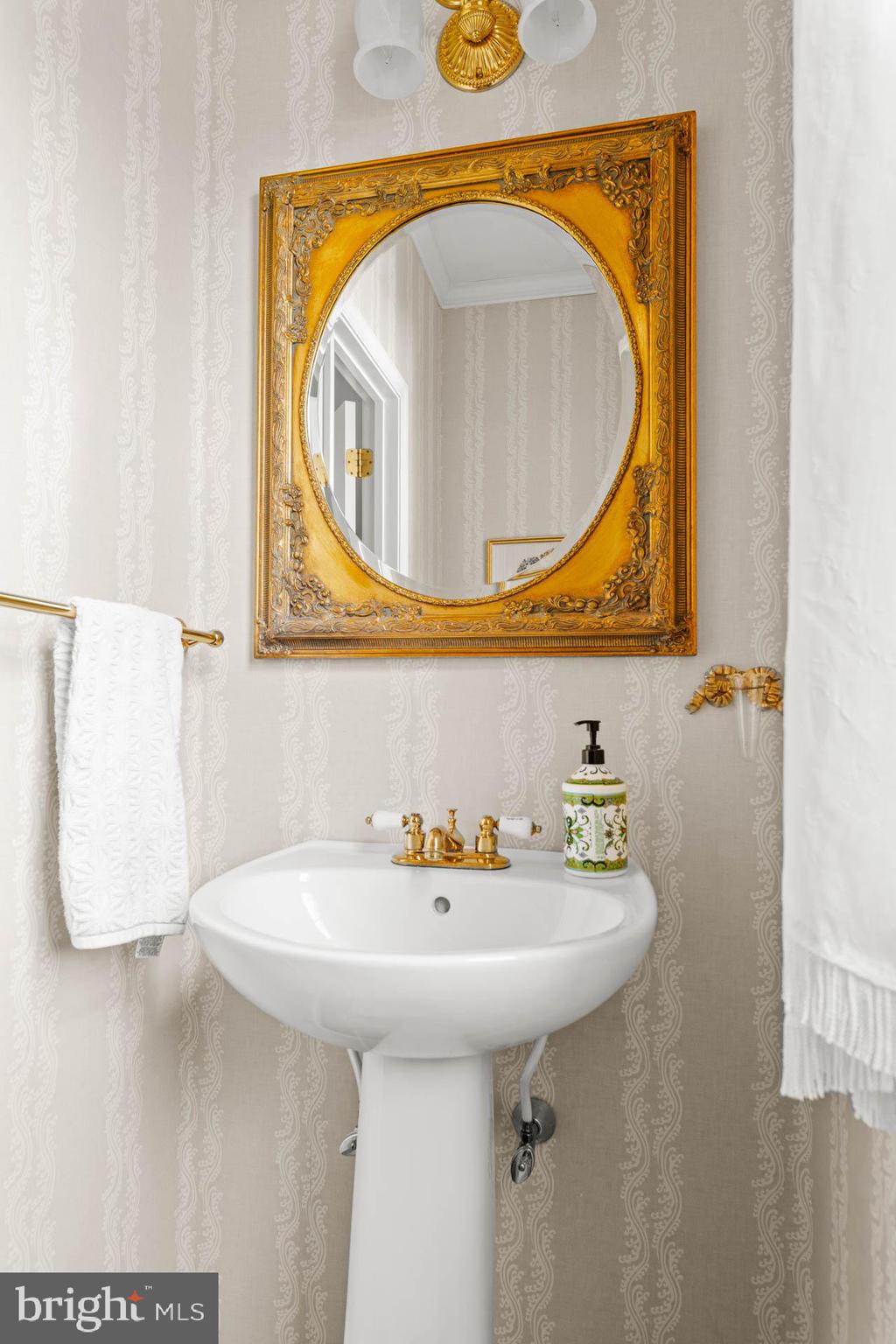 4 Riders Run Newtown Square, PA 19073 - Photo 23 of 64 a bathroom with a sink and a mirror