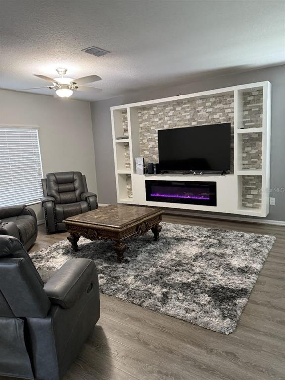 1966 Hawks View Drive Ruskin, FL 33570 - Photo 4 of 18