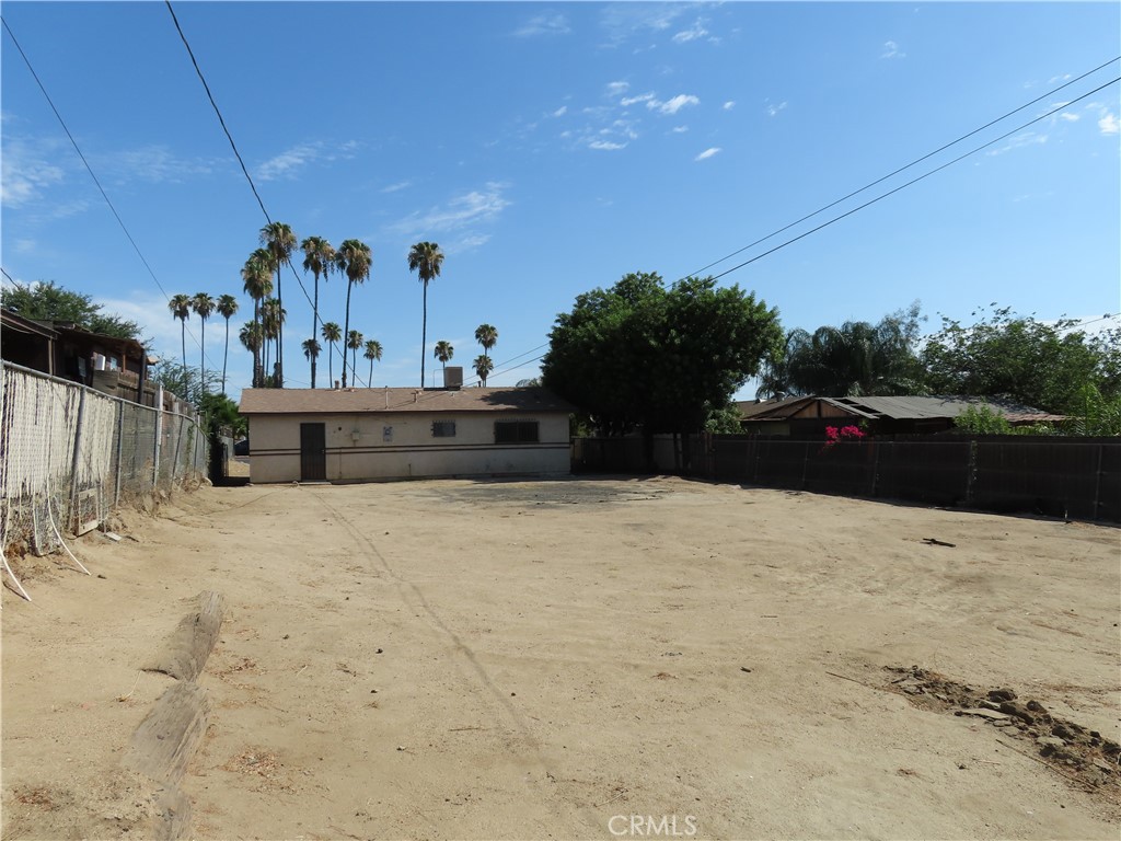 925 Navajo Road Perris, CA 92570 - Photo 15 of 15
