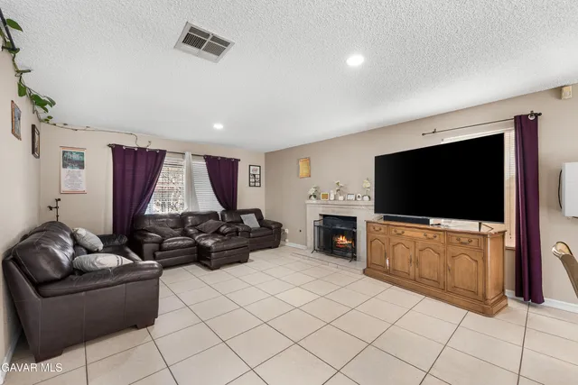 $500,000 | 37635 Sandra Lane, Palmdale, CA 93550