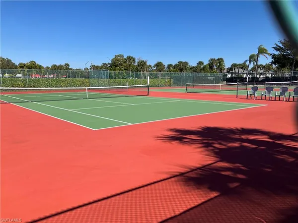 a view of a tennis court