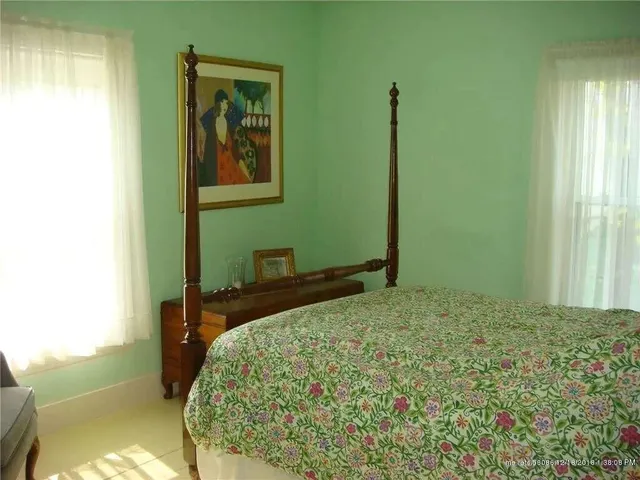 $699,000 | 21 Beach Avenue, Long Island, ME 04050