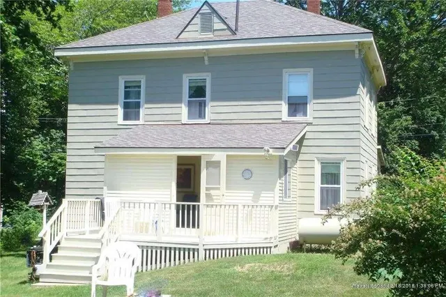 $699,000 | 21 Beach Avenue, Long Island, ME 04050