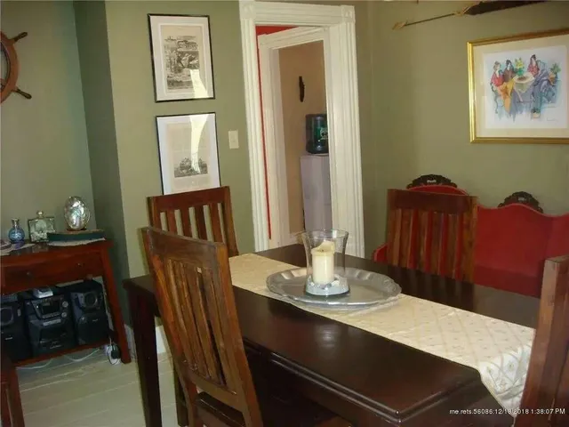 $699,000 | 21 Beach Avenue, Long Island, ME 04050