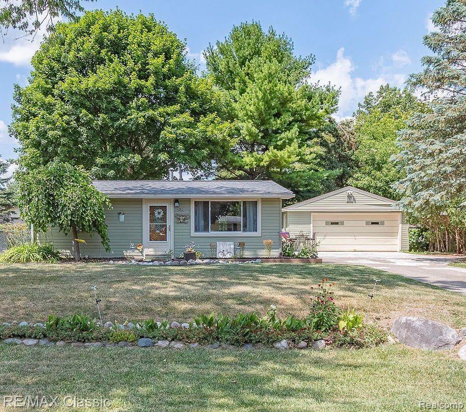 1833 Scheifle Road Walled Lake, MI 48390 - Photo 31 of 31 Gallery Image 31