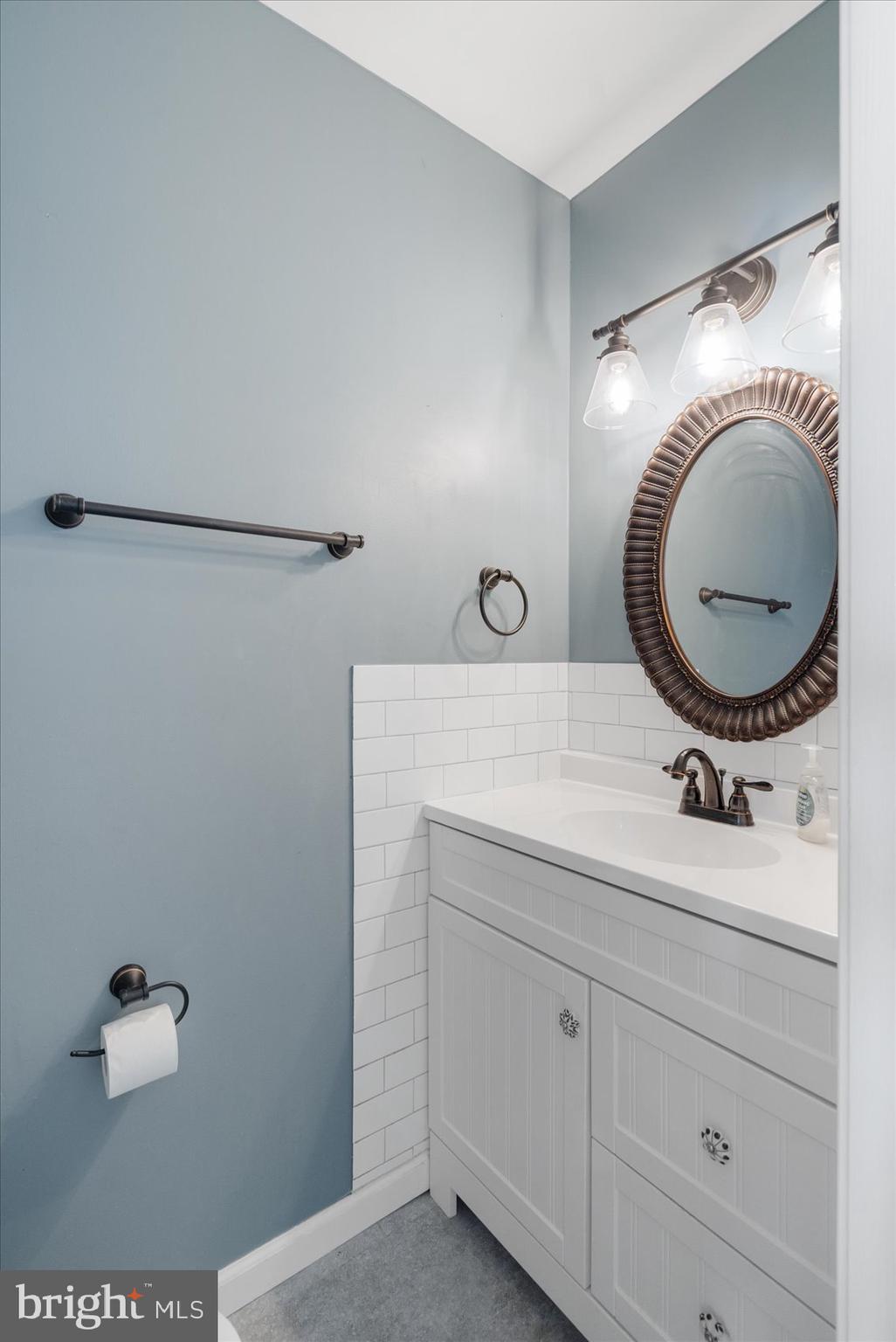 4402 Silver Teal Road Nottingham, MD 21236 - Photo 17 of 41 Half Bath _ Main Level