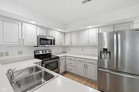$315,000 | 9504 Drakeford Drive, Indianapolis, IN 46260