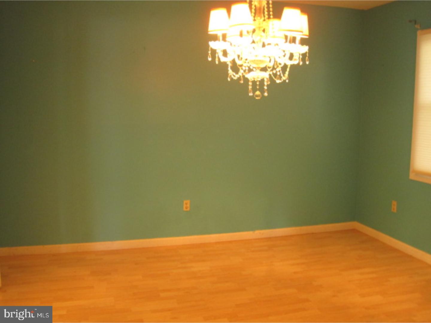 40 East Stokes Road Willingboro, NJ 08046 - Photo 9 of 13 Gallery Image 9