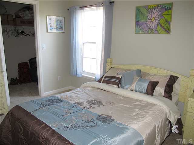 2509 Spruce Shadows Lane Raleigh, NC 27614 - Photo 10 of 21 2nd bedroom