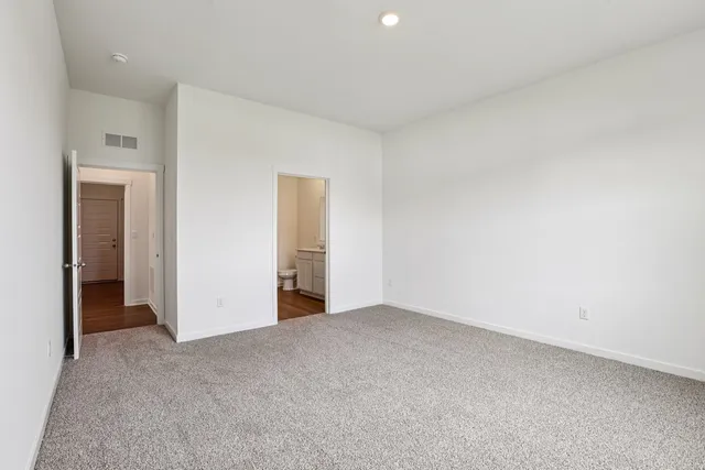 $294,990 | 6501 Juniper Drive, Wonder Lake, IL 60097