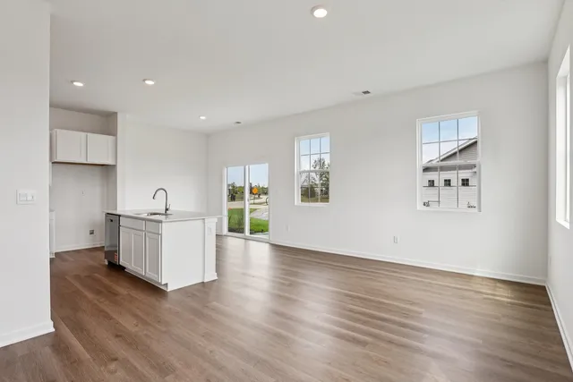 $294,990 | 6501 Juniper Drive, Wonder Lake, IL 60097